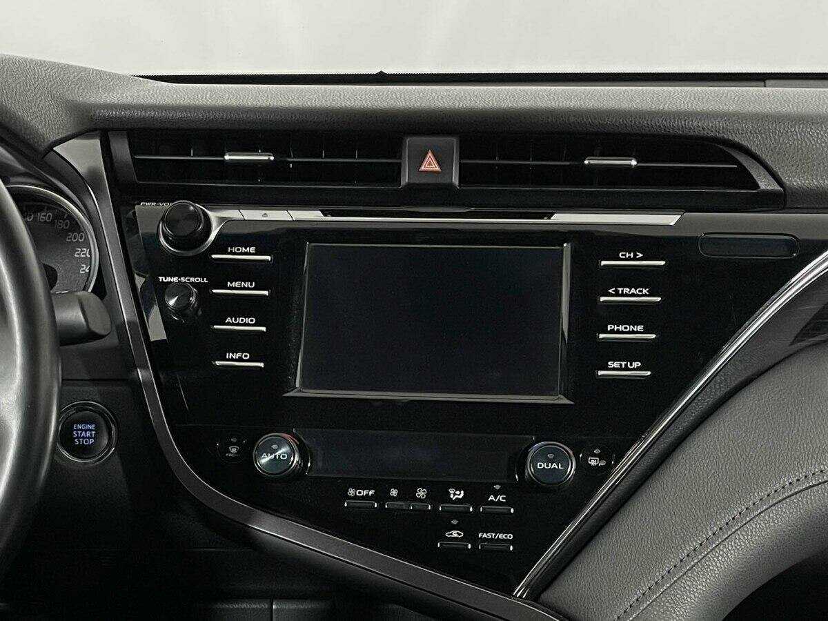 Toyota Camry 2019