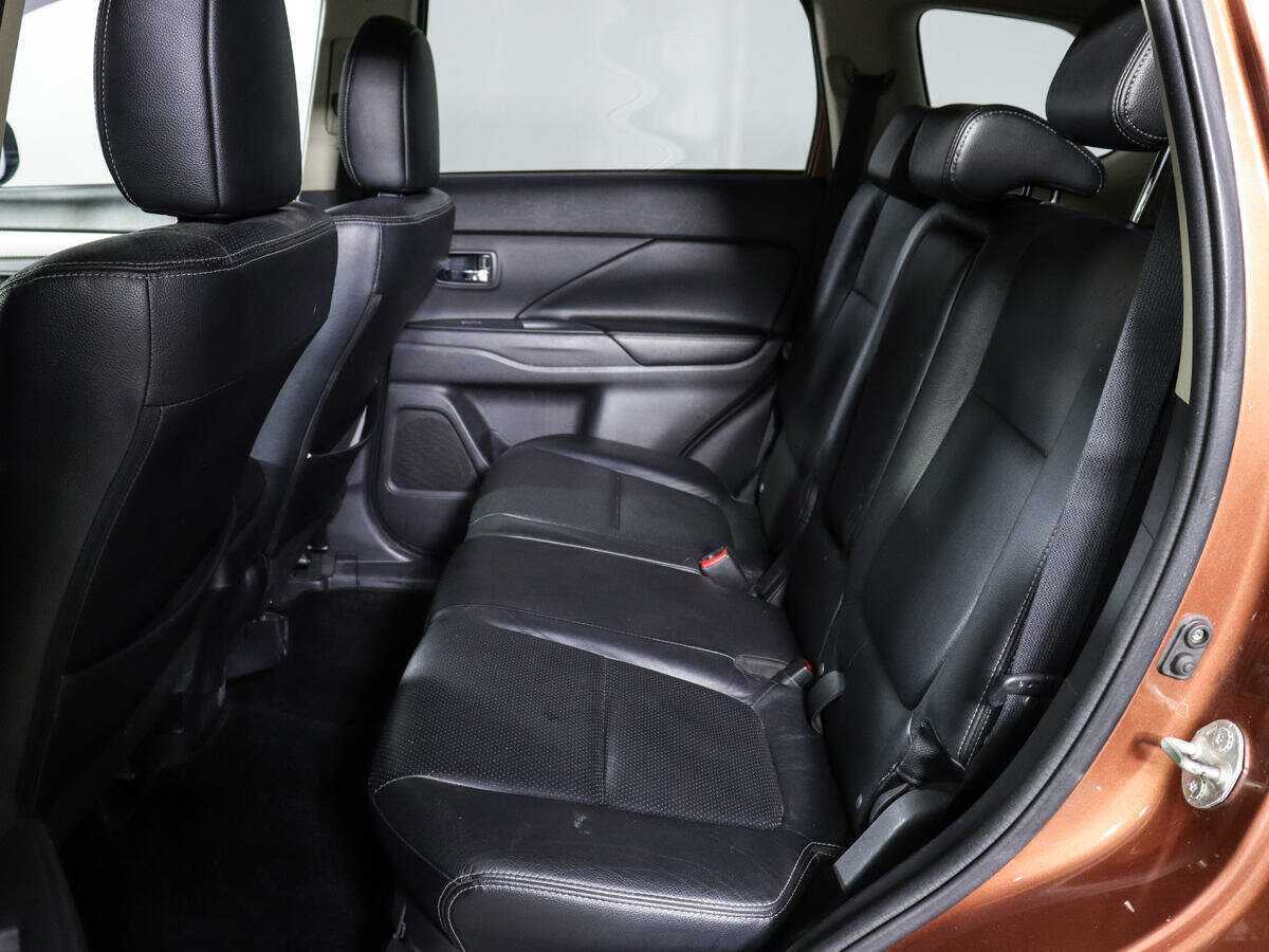 Mitsubishi Outlander 2012