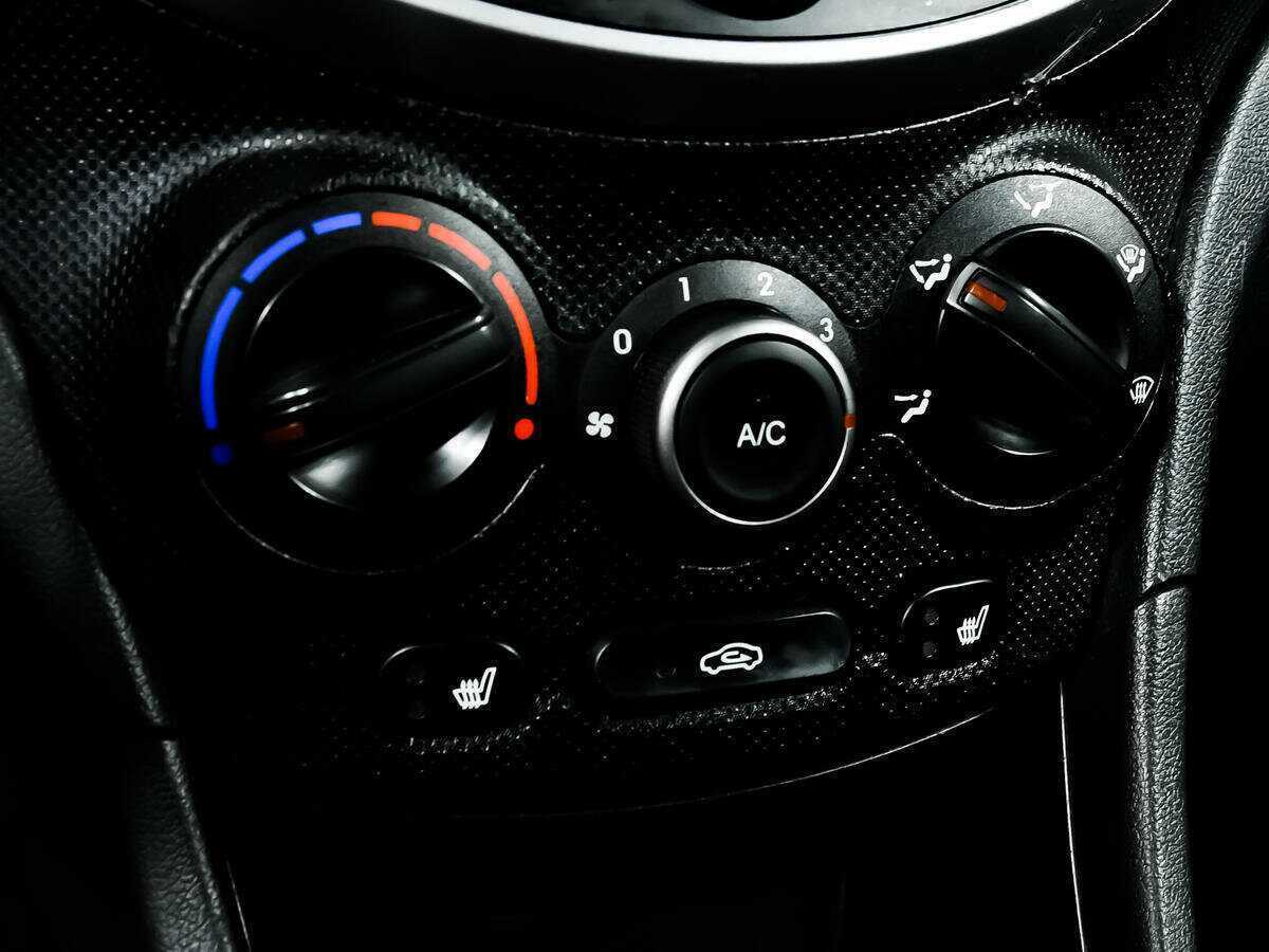 Hyundai Solaris 2016