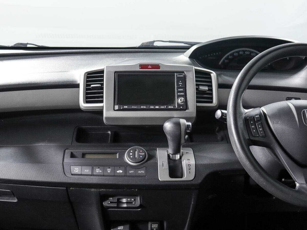 Honda Freed 2011