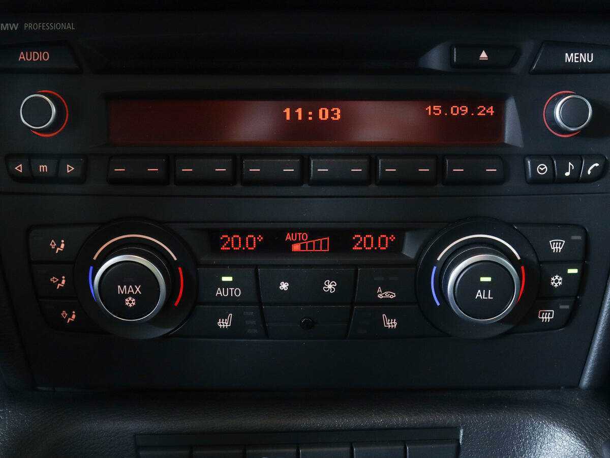 BMW X1 2012