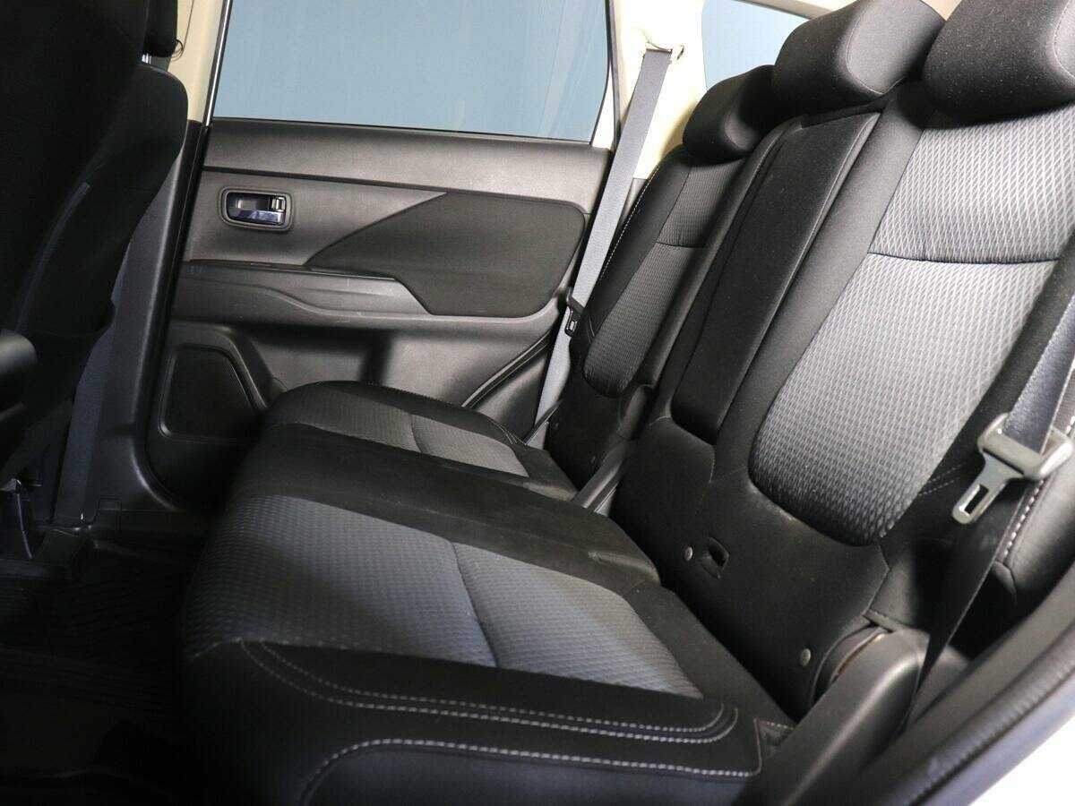 Mitsubishi Outlander 2019