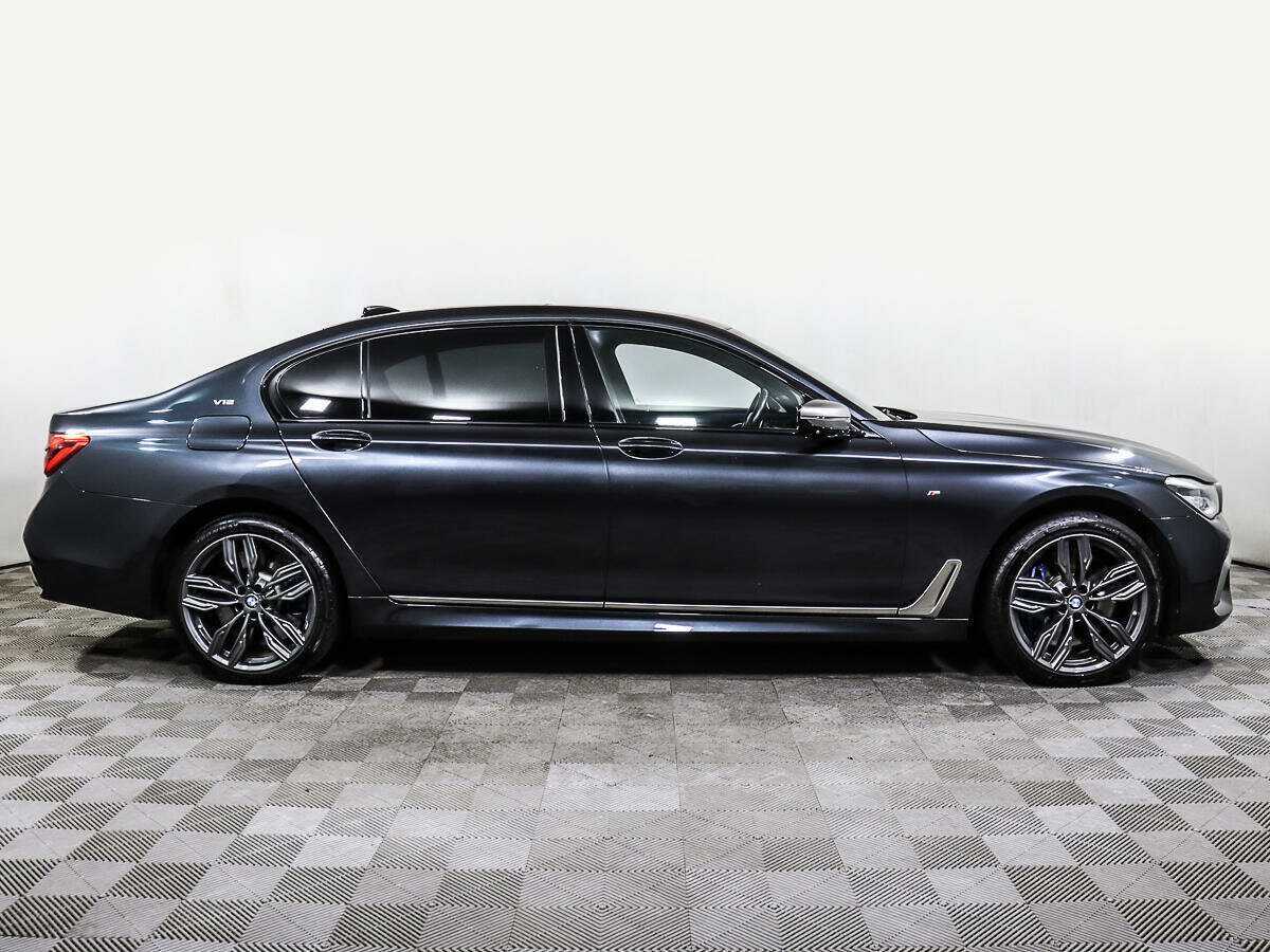 BMW 7 серии 2017