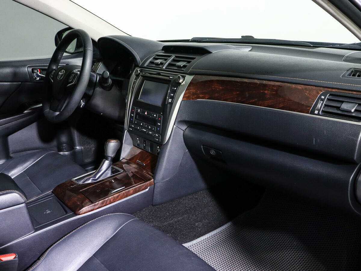 Toyota Camry 2016