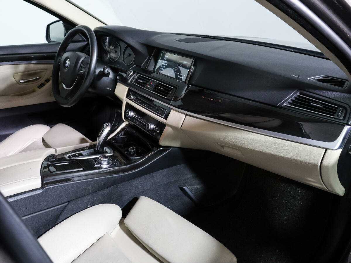 BMW 5 серии 2012