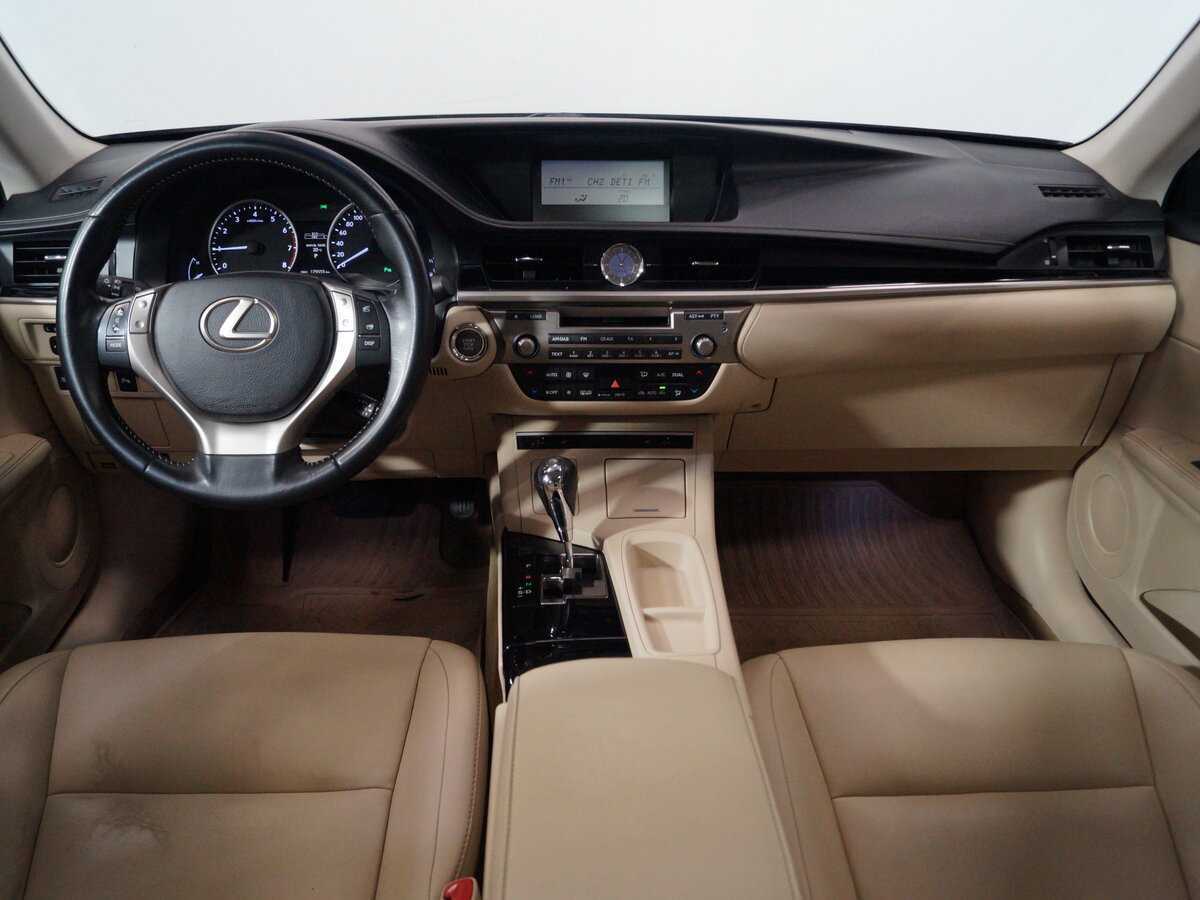 Lexus ES