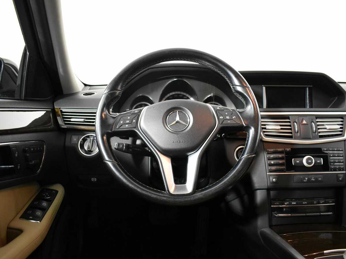 Mercedes-Benz E-Класс 2012