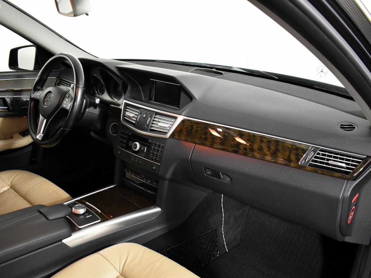 Mercedes-Benz E-Класс 2012