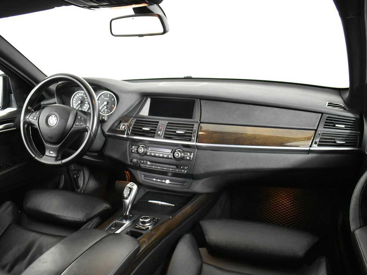BMW X5 2011