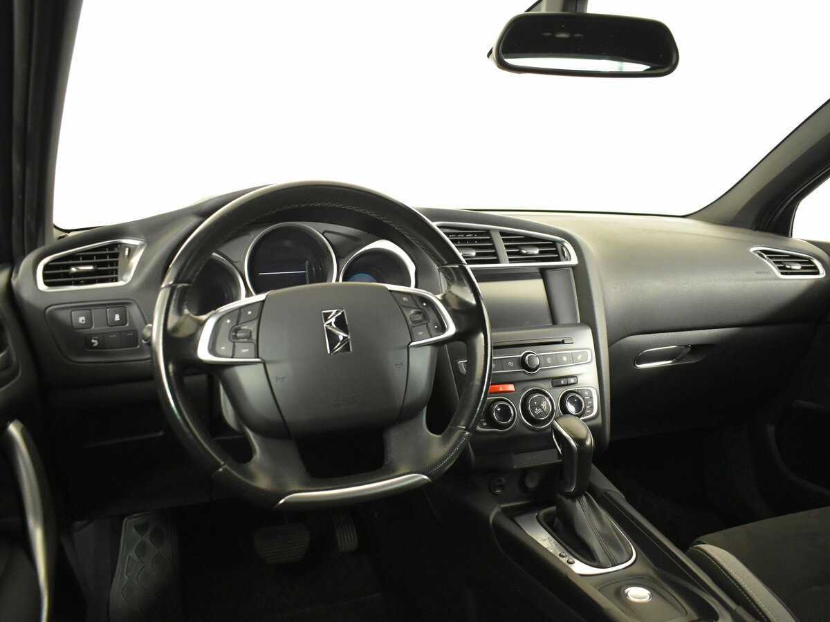DS 4