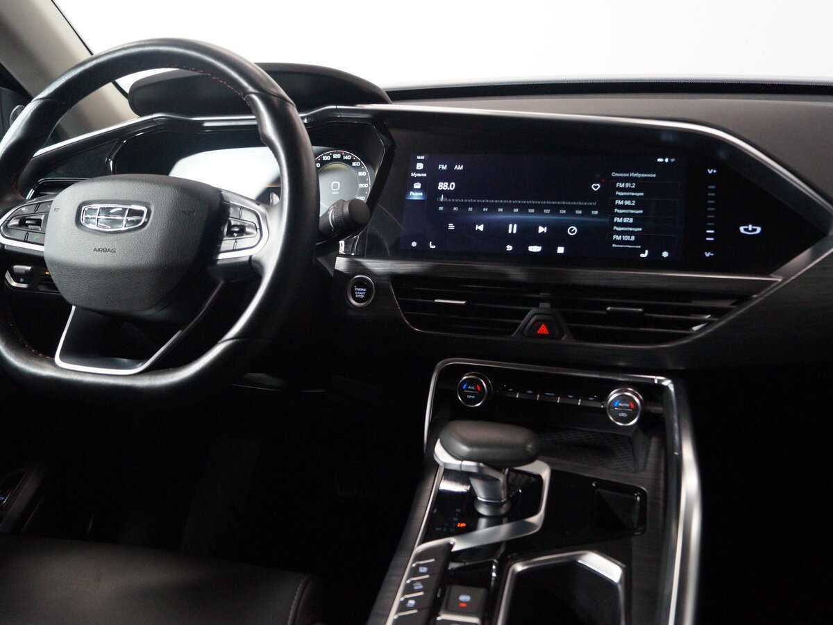 Geely Tugella 2021