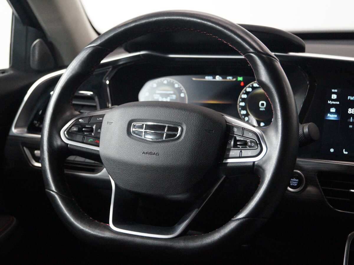 Geely Tugella 2021