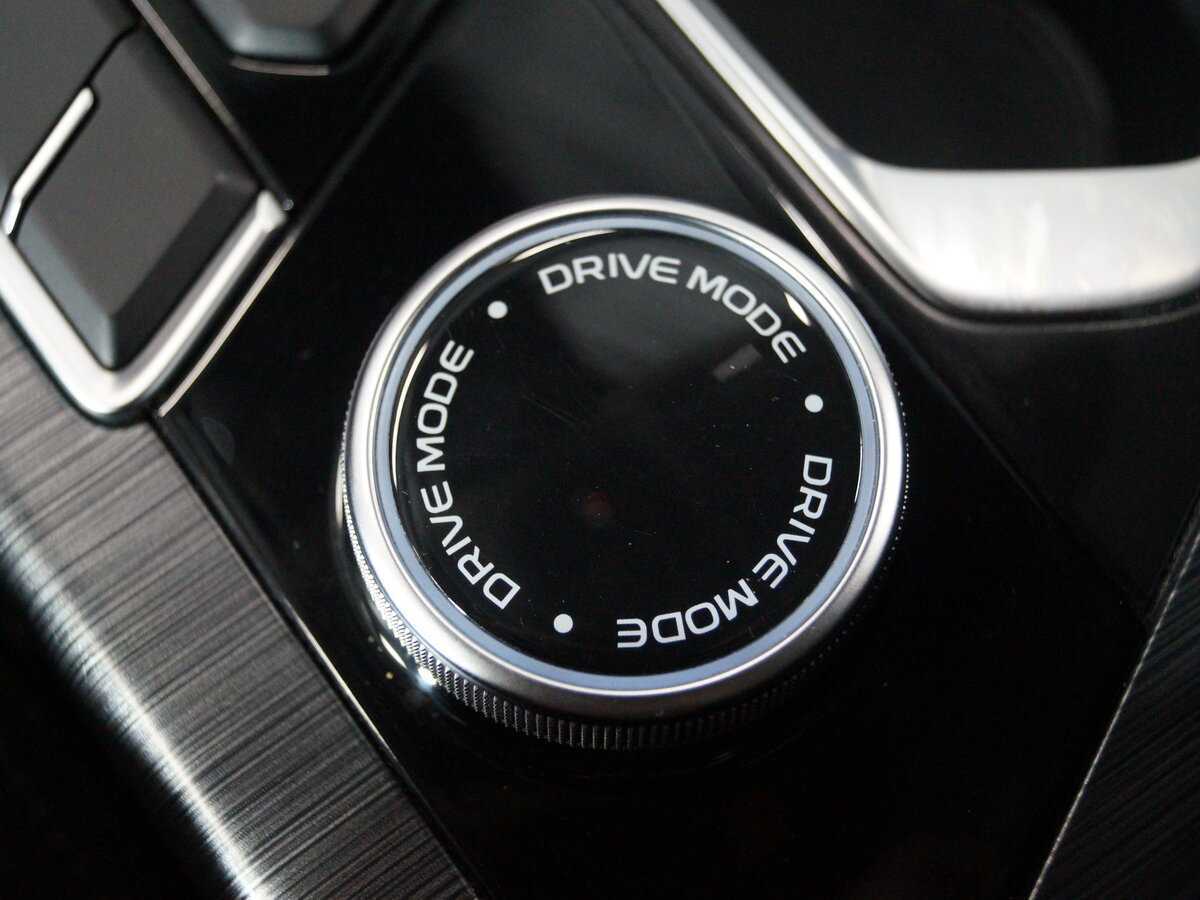 Geely Tugella 2021