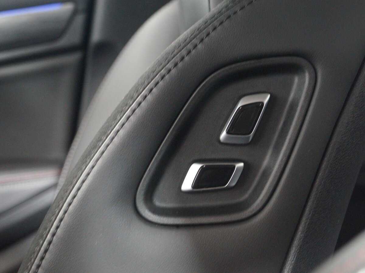 Geely Tugella 2021