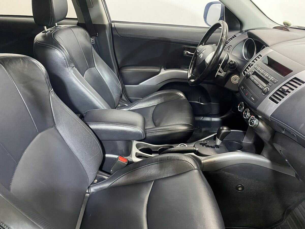 Mitsubishi Outlander 2011