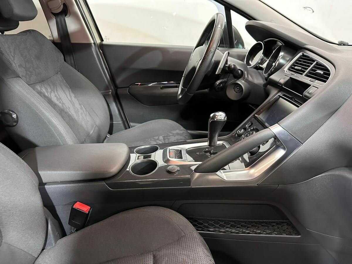 Peugeot 3008 2012
