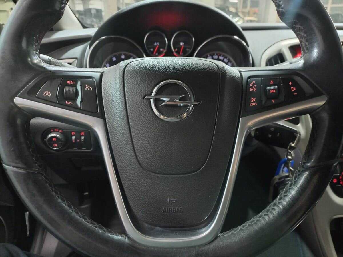Opel Astra 2010