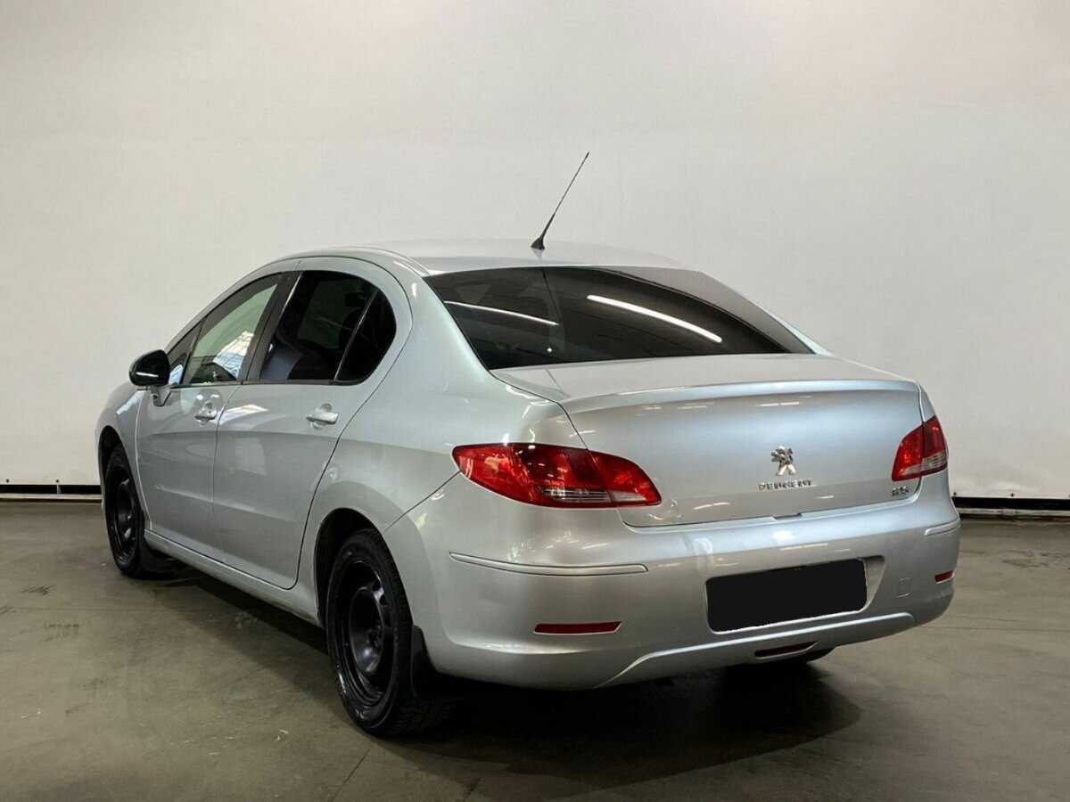 Peugeot 408