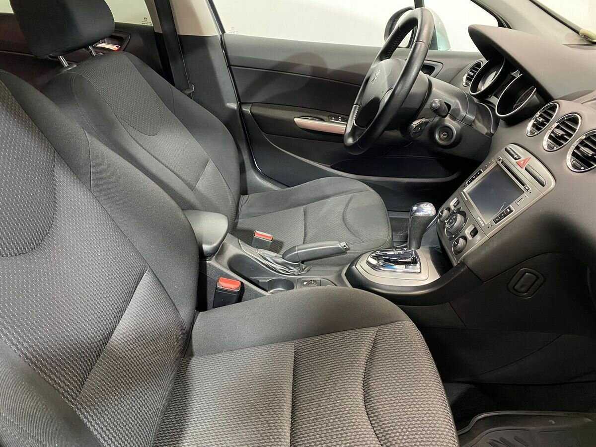 Peugeot 408 2012