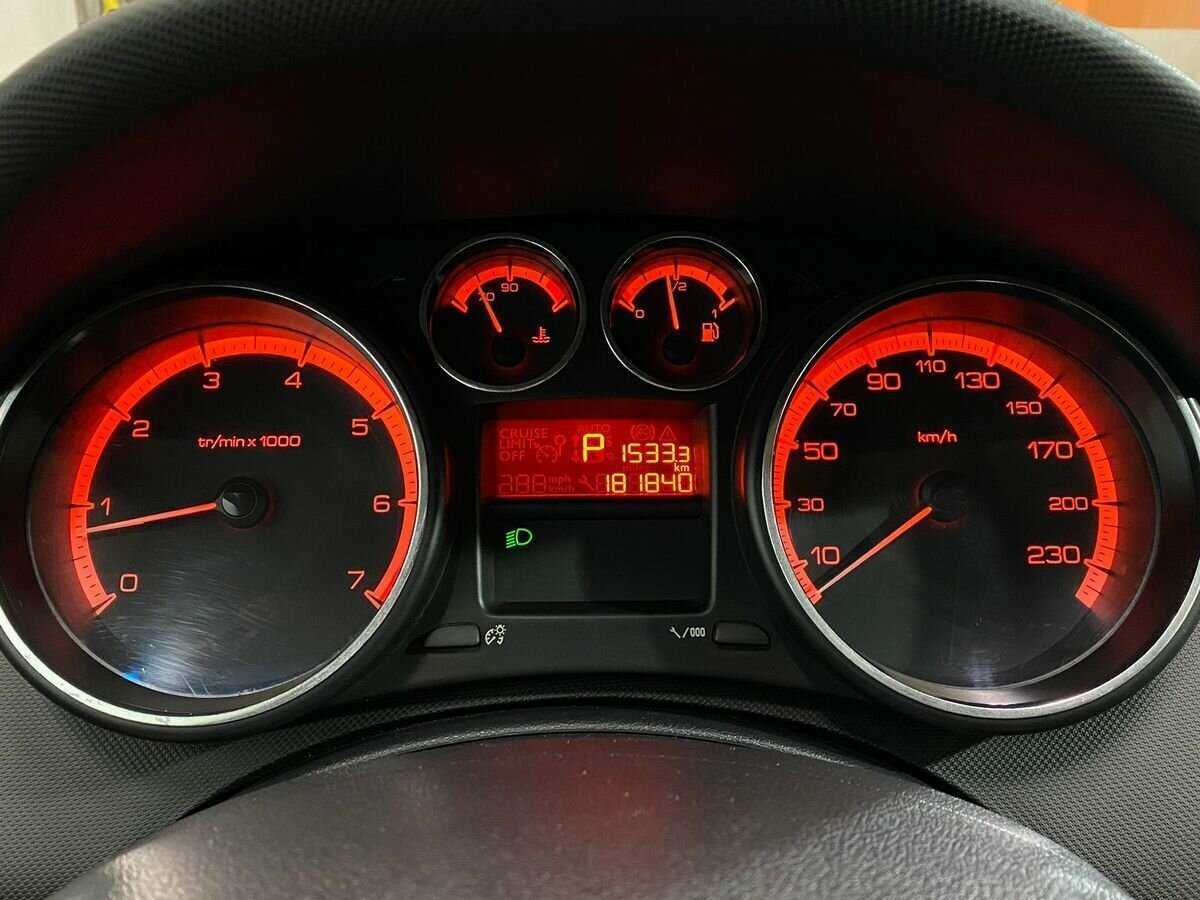 Peugeot 408 2012