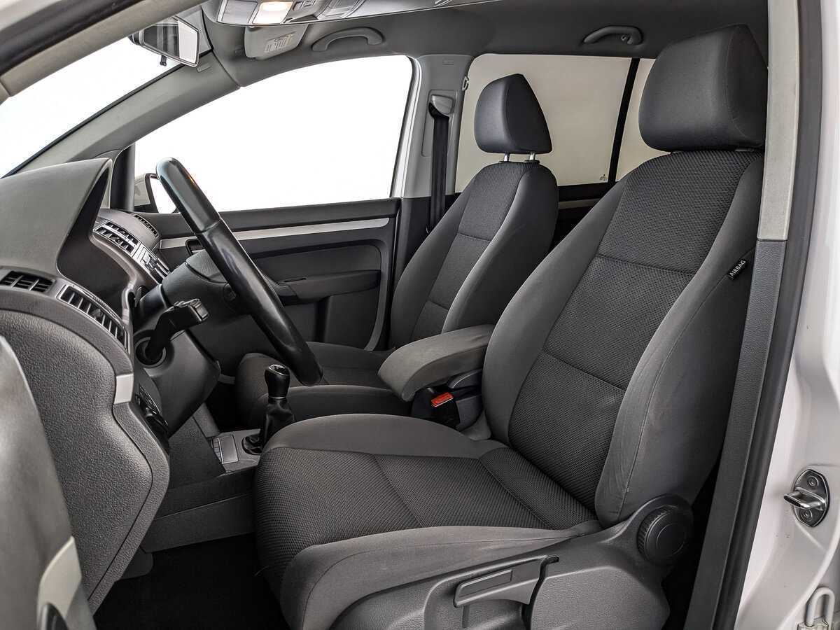 Volkswagen Touran 2012