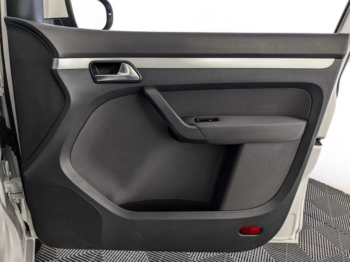 Volkswagen Touran 2012
