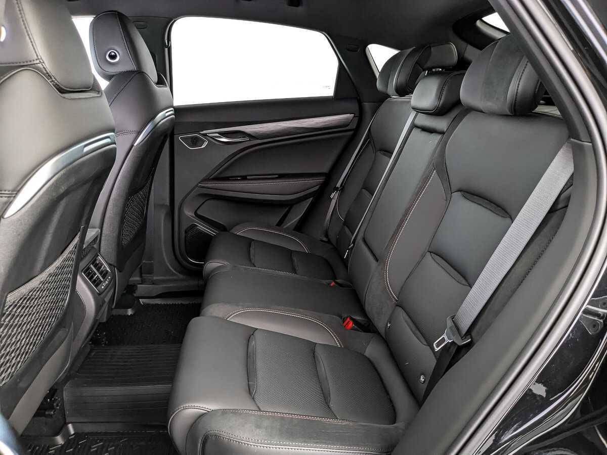 Geely Tugella 2023