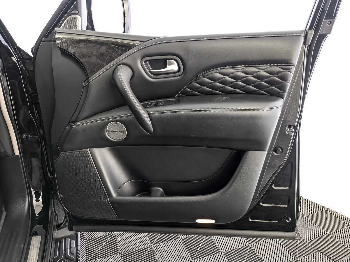 Infiniti QX80 2020
