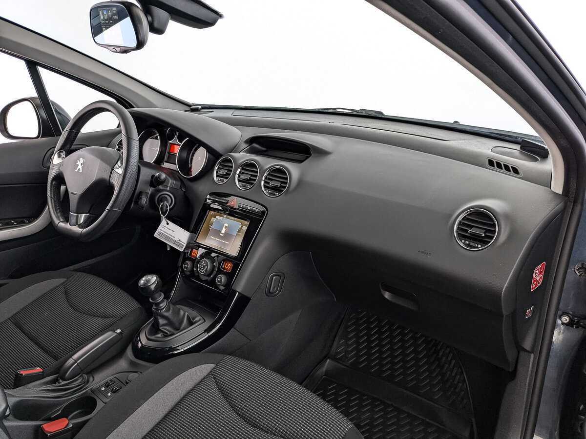 Peugeot 408 2020