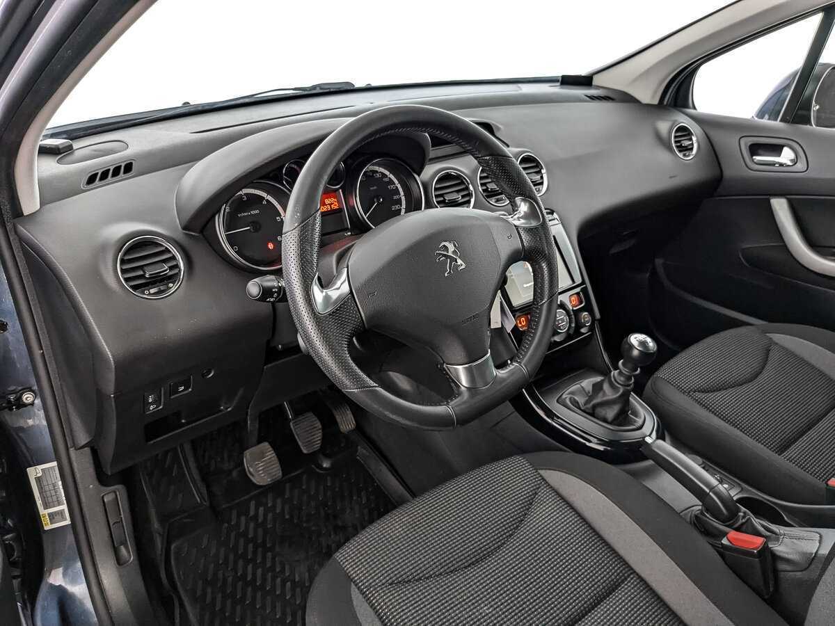 Peugeot 408 2020