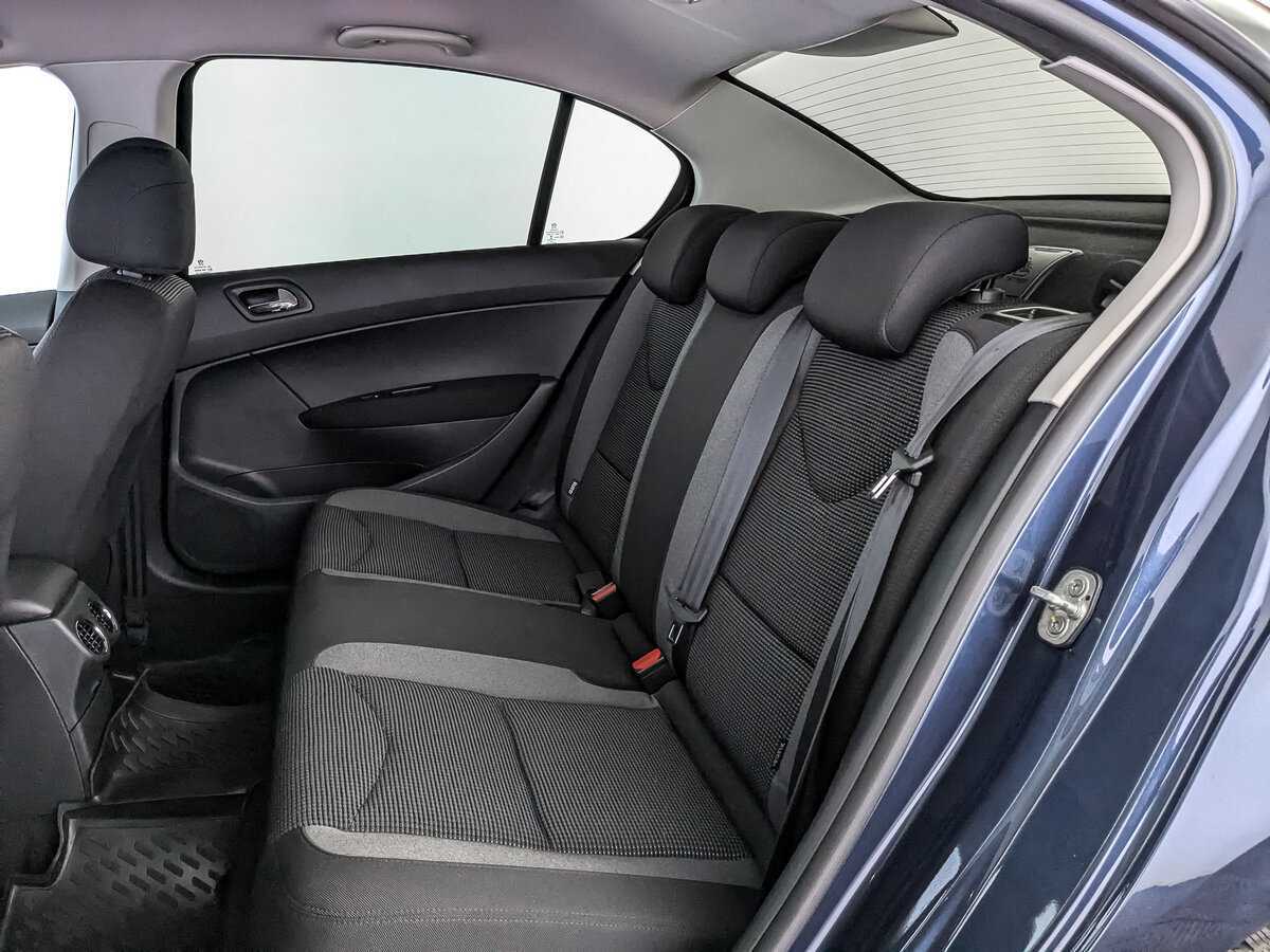 Peugeot 408 2020