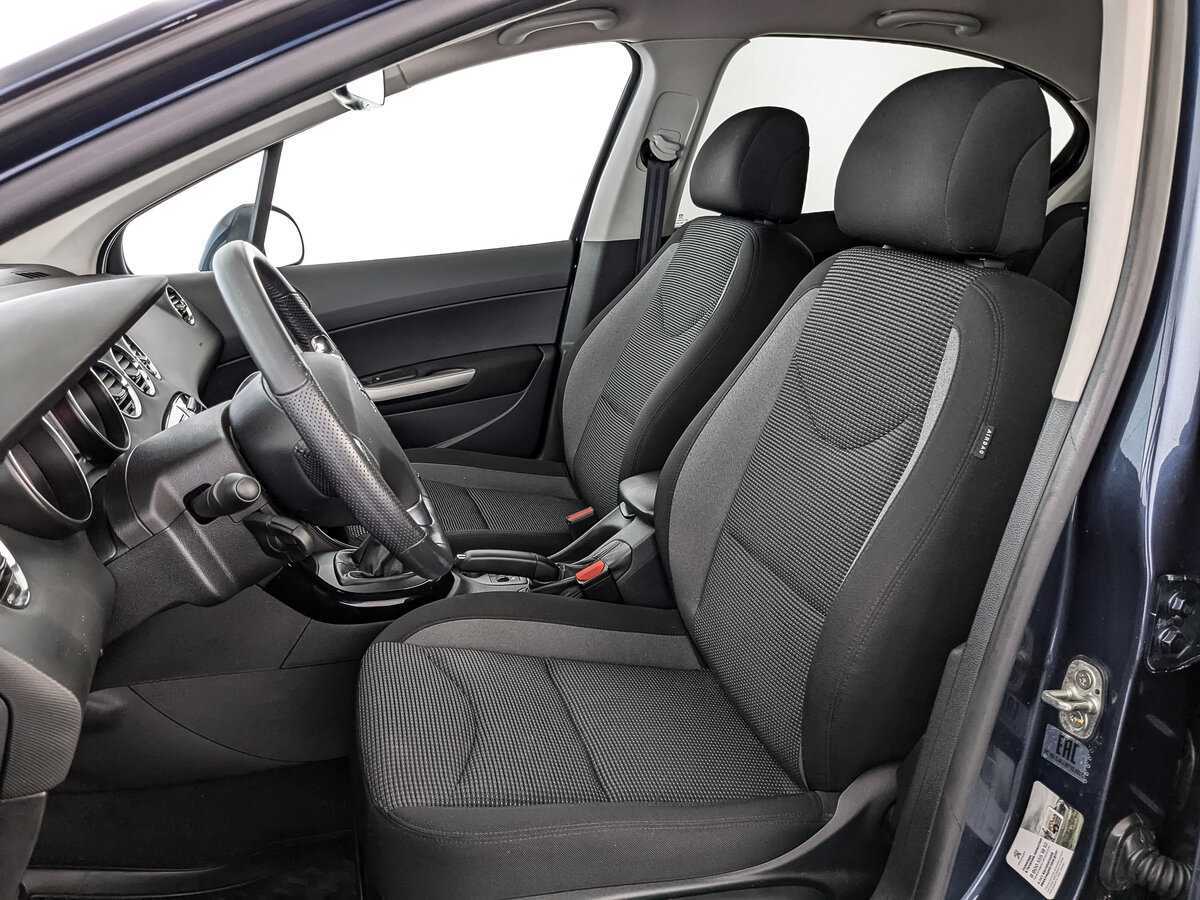 Peugeot 408 2020
