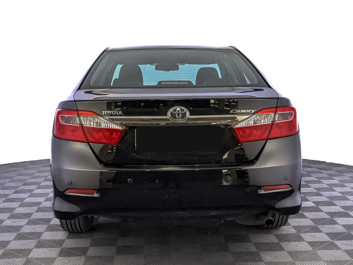 Toyota Camry 2014