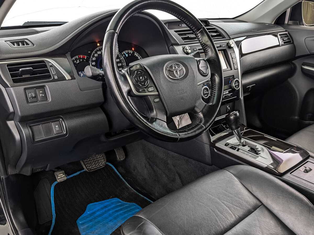 Toyota Camry 2014