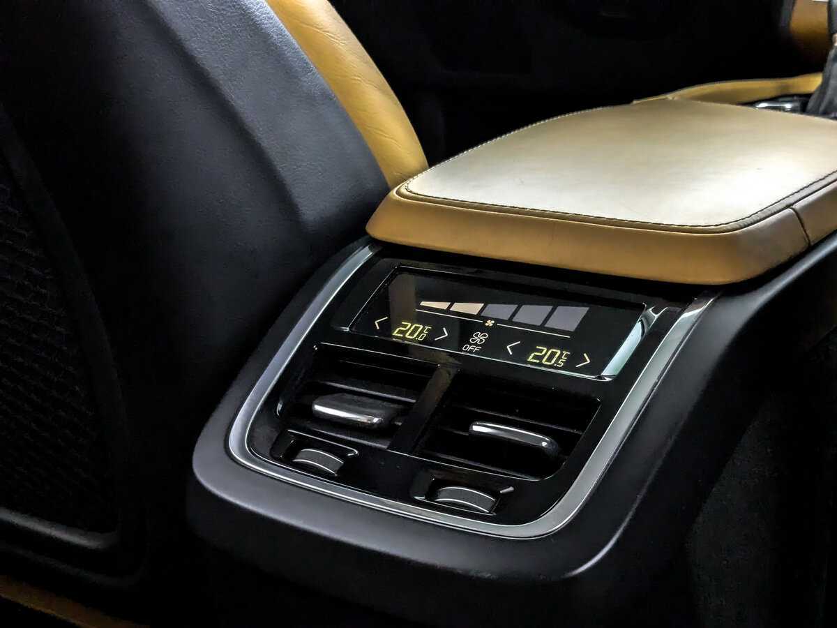 Volvo XC90 2016