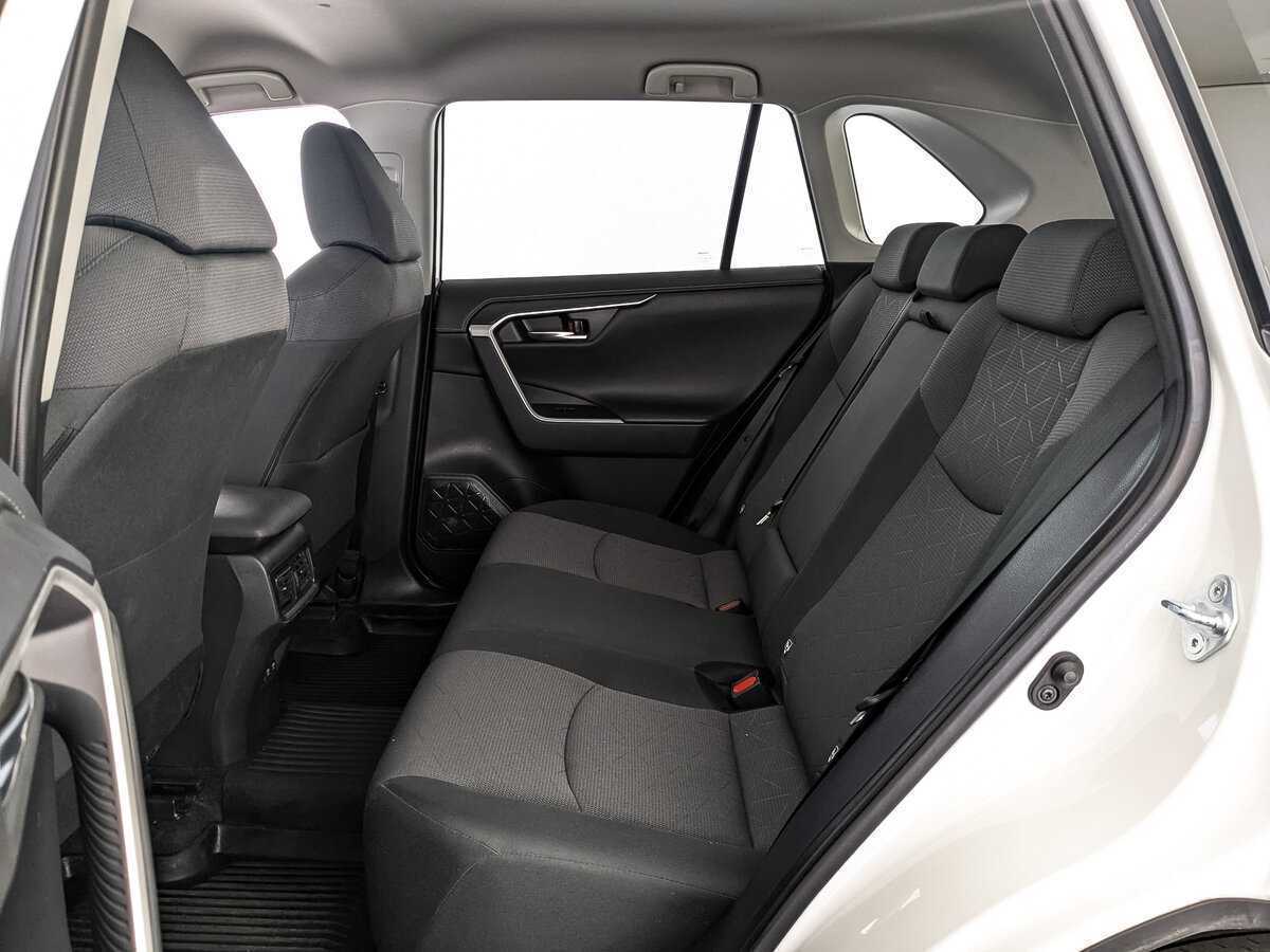 Toyota RAV4 2021