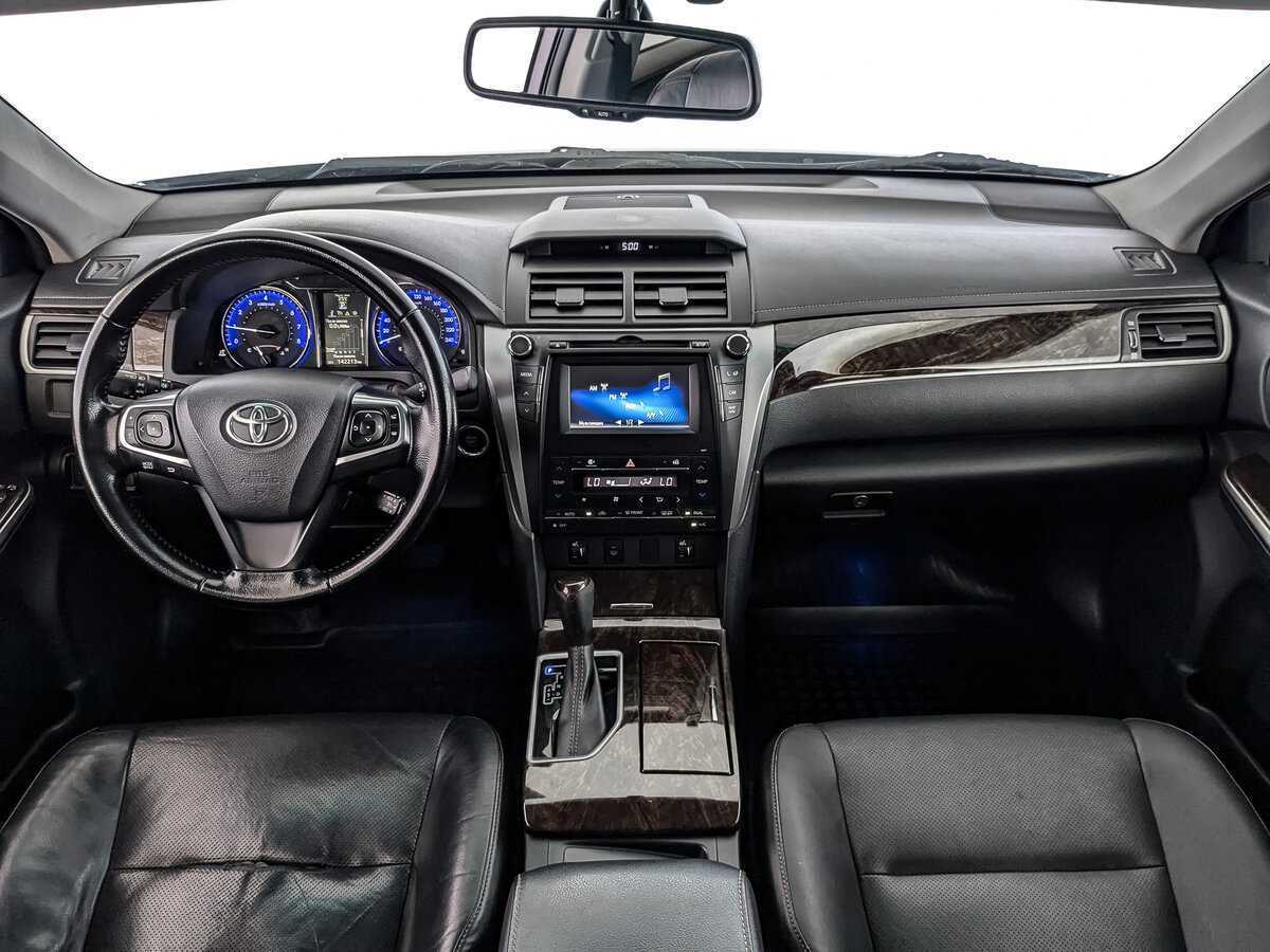 Toyota Camry 2016