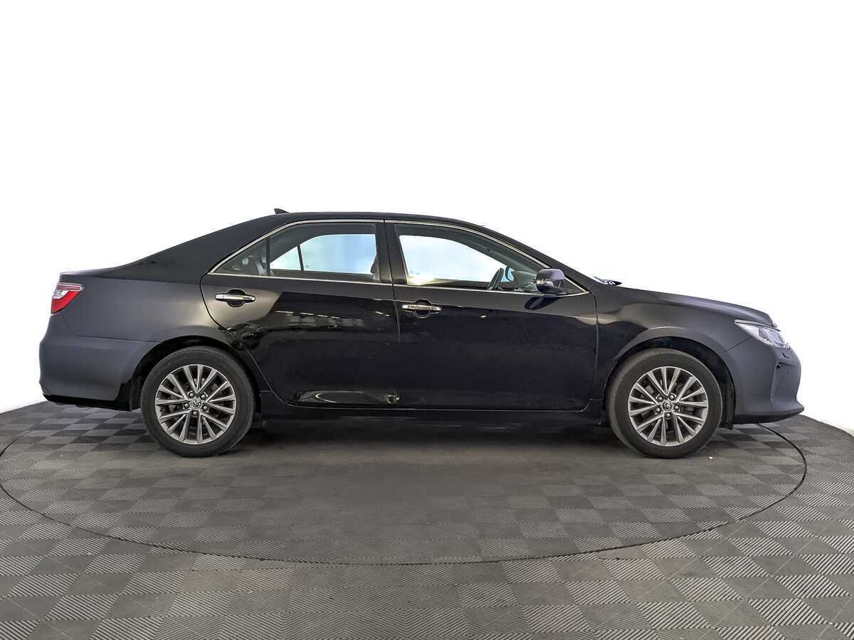 Toyota Camry 2017