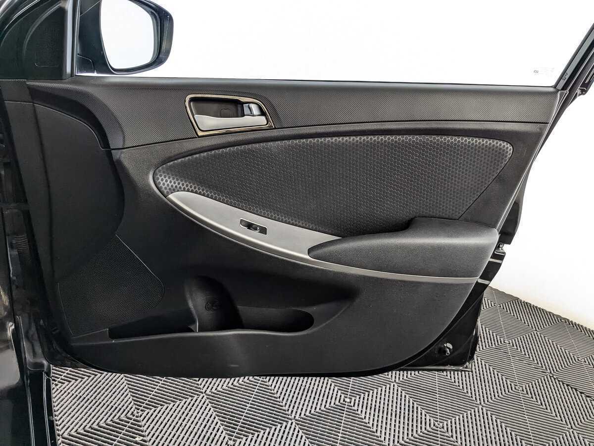 Hyundai Solaris 2015