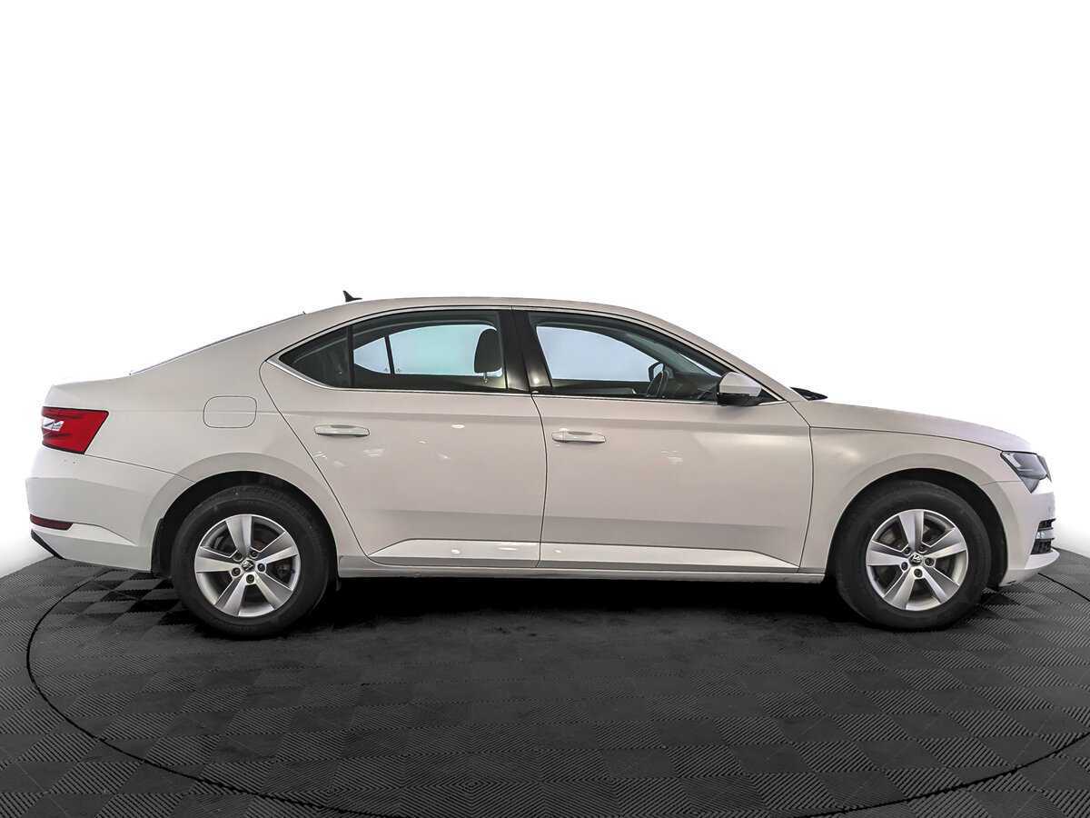 Skoda Superb 2021