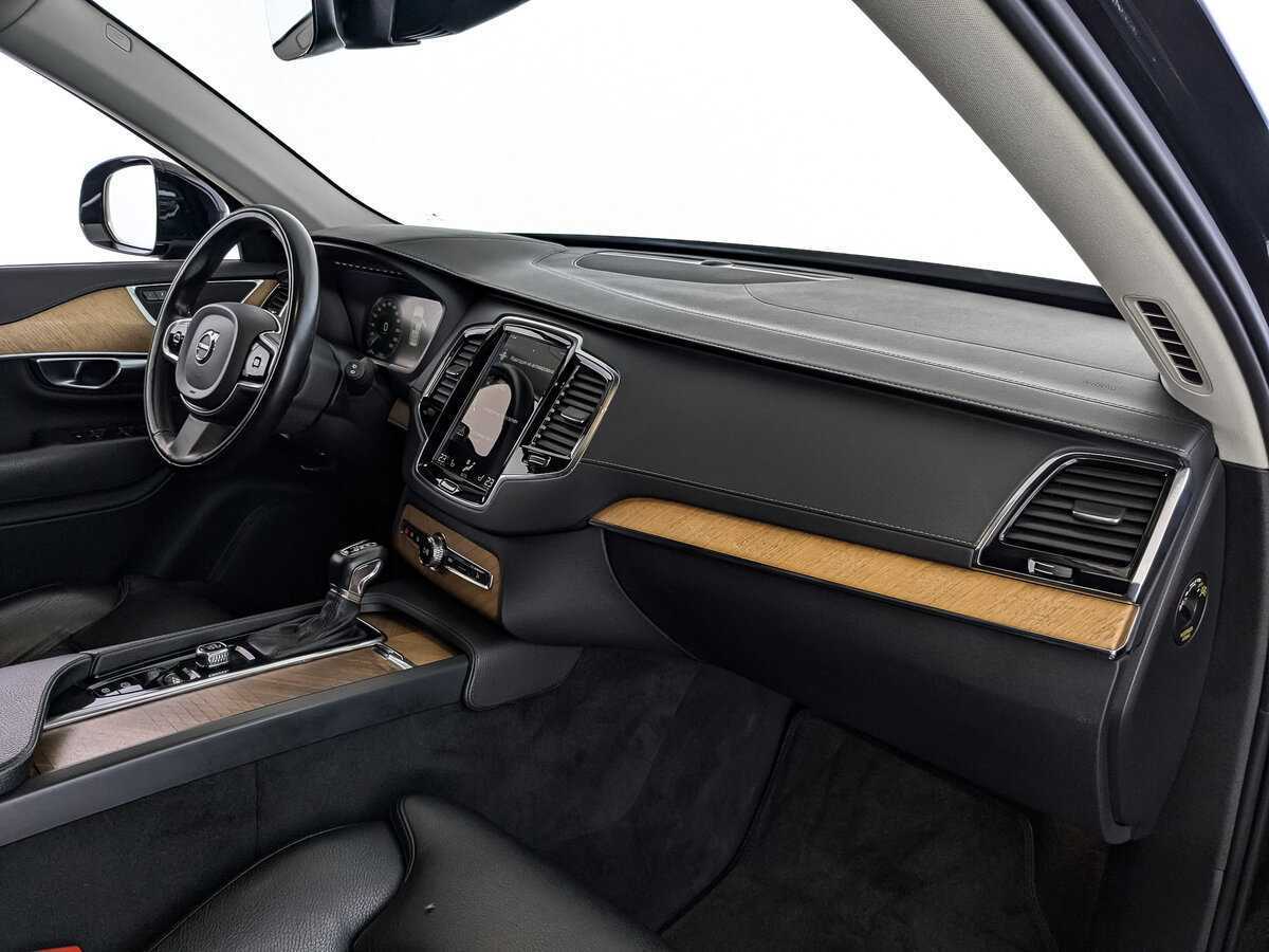 Volvo XC90 2021