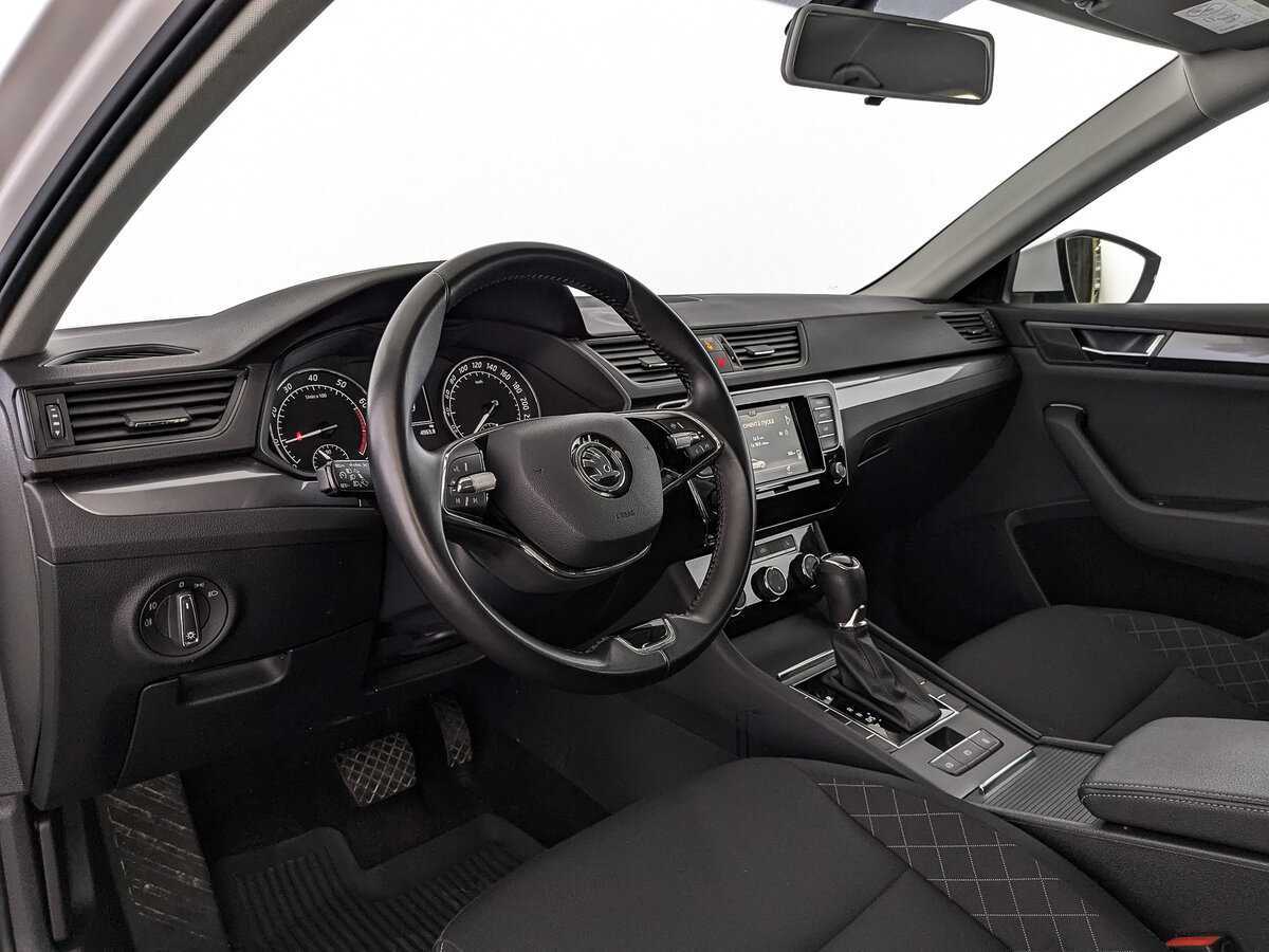 Skoda Superb 2021