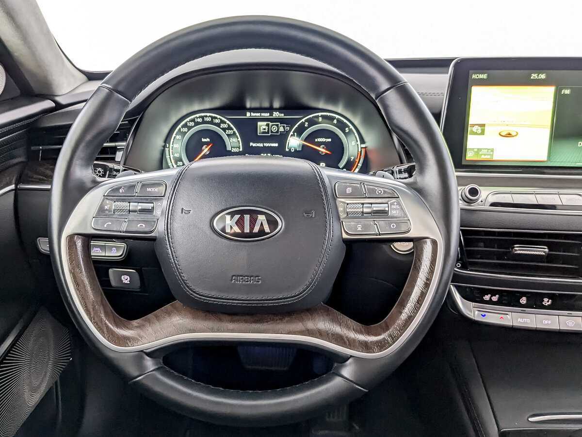 Kia K900 2019