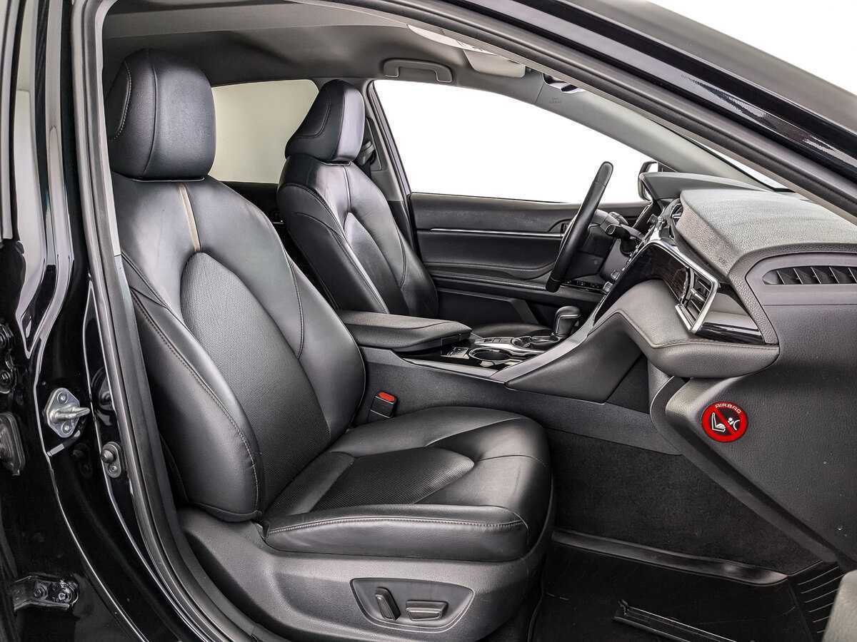 Toyota Camry 2019