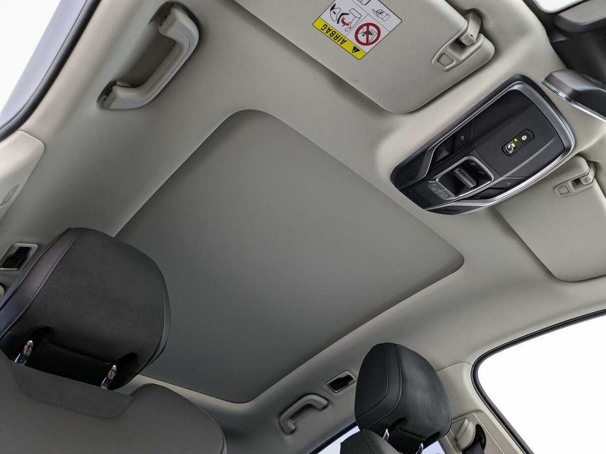 Geely Tugella 2022