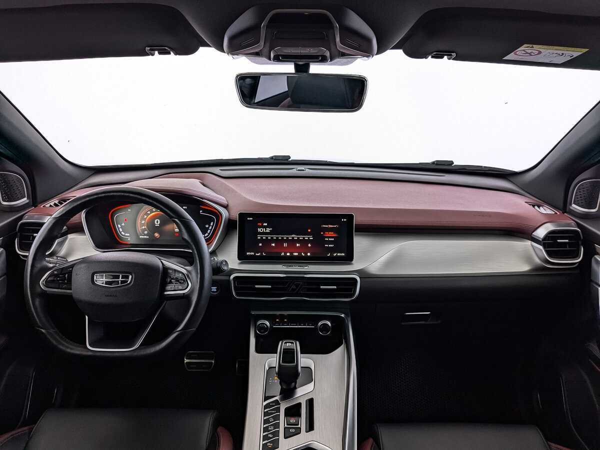 Geely Coolray 2021