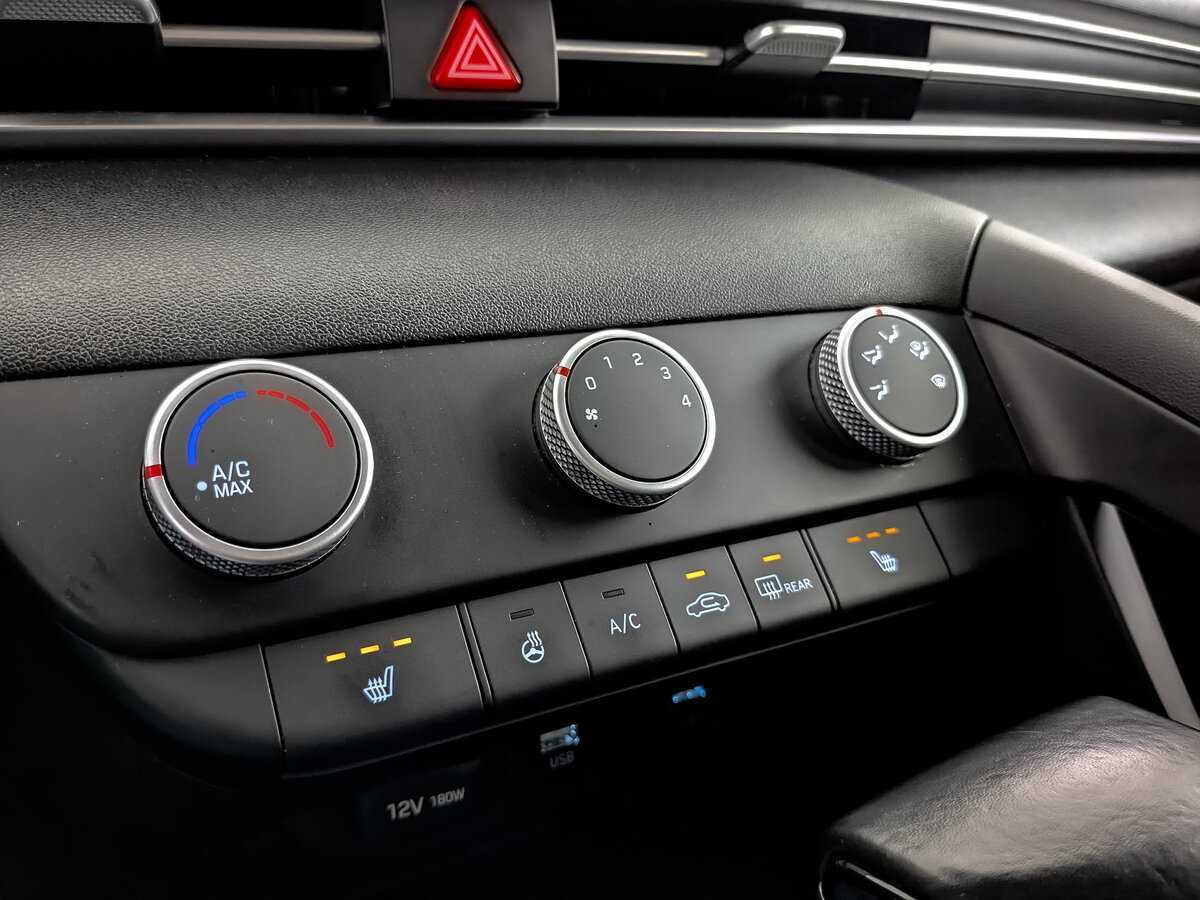 Hyundai Elantra 2021