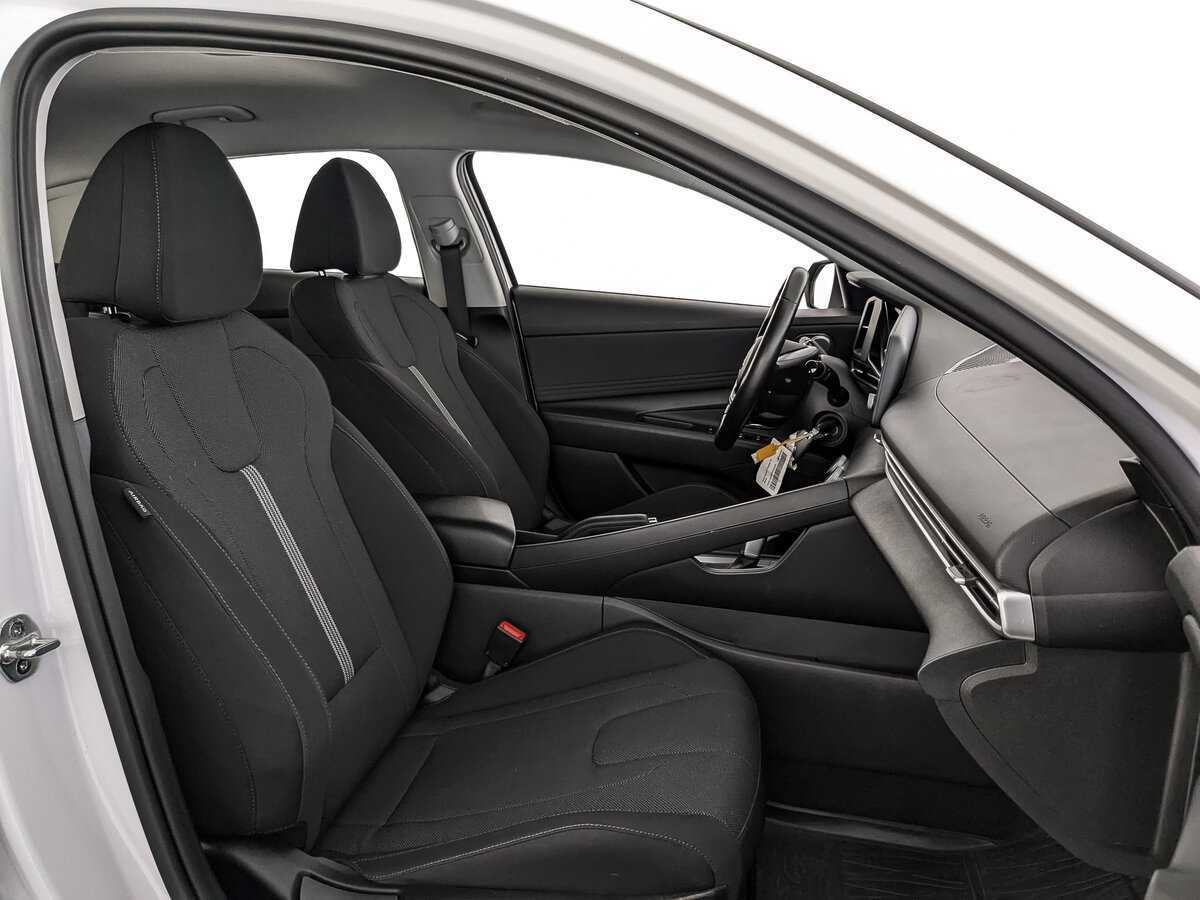 Hyundai Elantra 2021