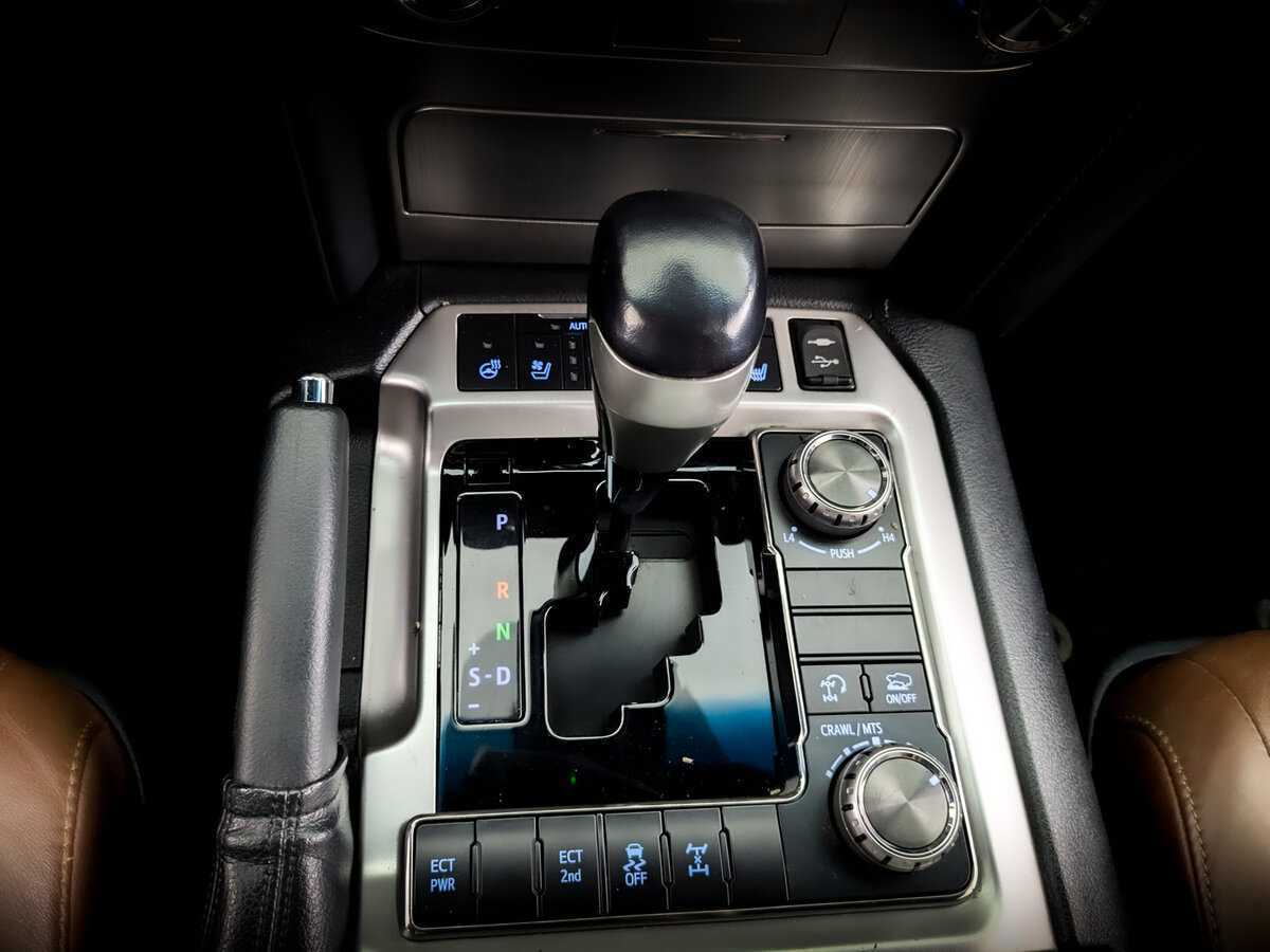 Toyota Land Cruiser 2016