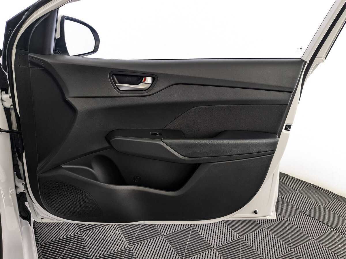 Hyundai Solaris 2022